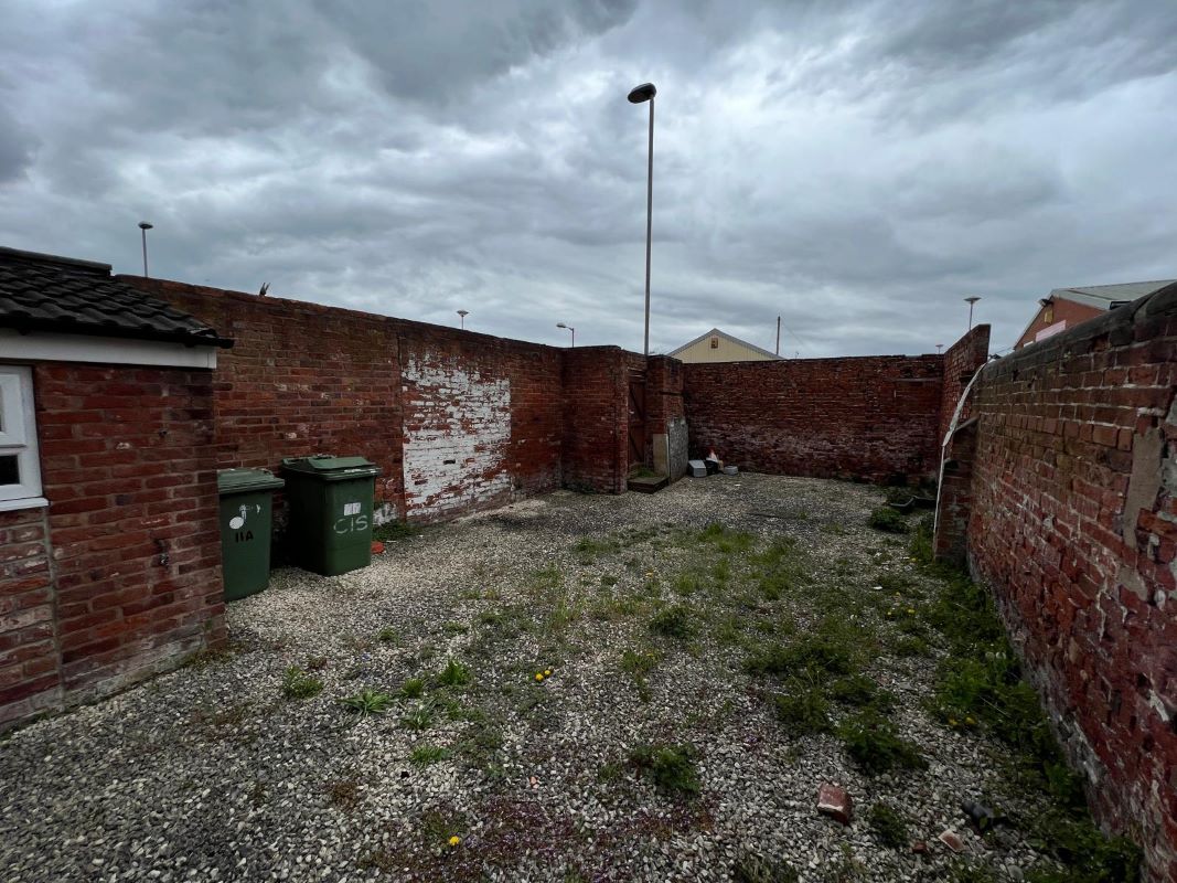 Lot Image