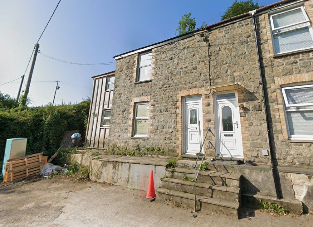 Property for Auction in North West - 116 Bronwydd Road, Carmarthen, Dyfed, SA31 2AR