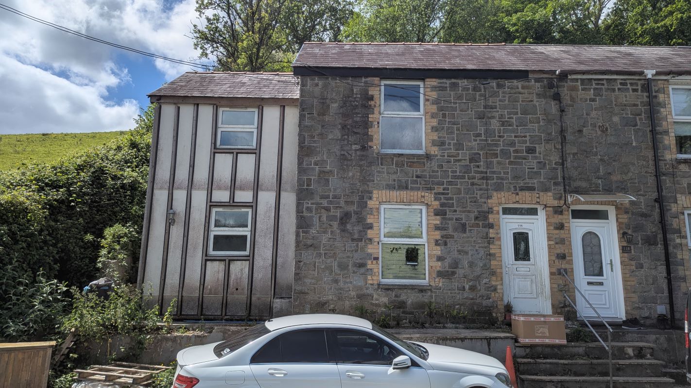 Property for Auction in North West - 116 Bronwydd Road, Carmarthen, Dyfed, SA31 2AR