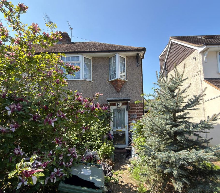 Property for Auction in London - The Haven, 7, Approach Road, West Molesey, Surrey, KT8 2LW