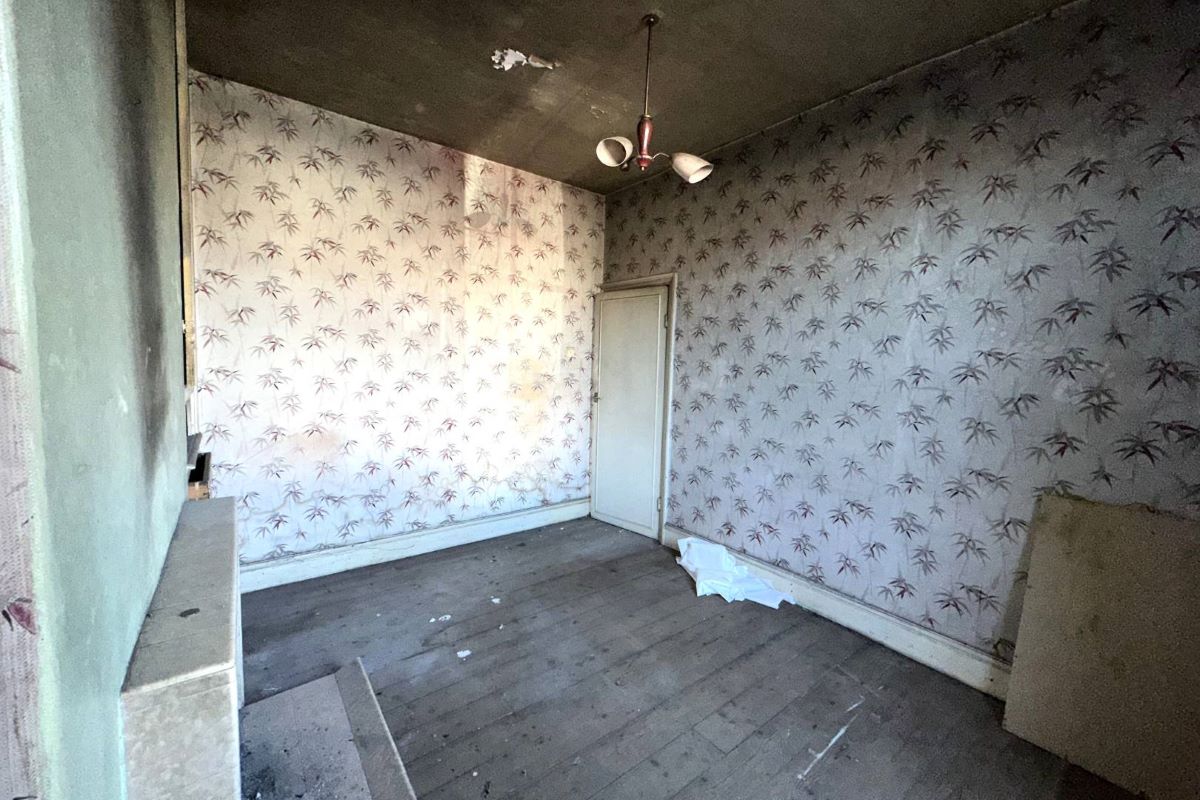 Lot Image