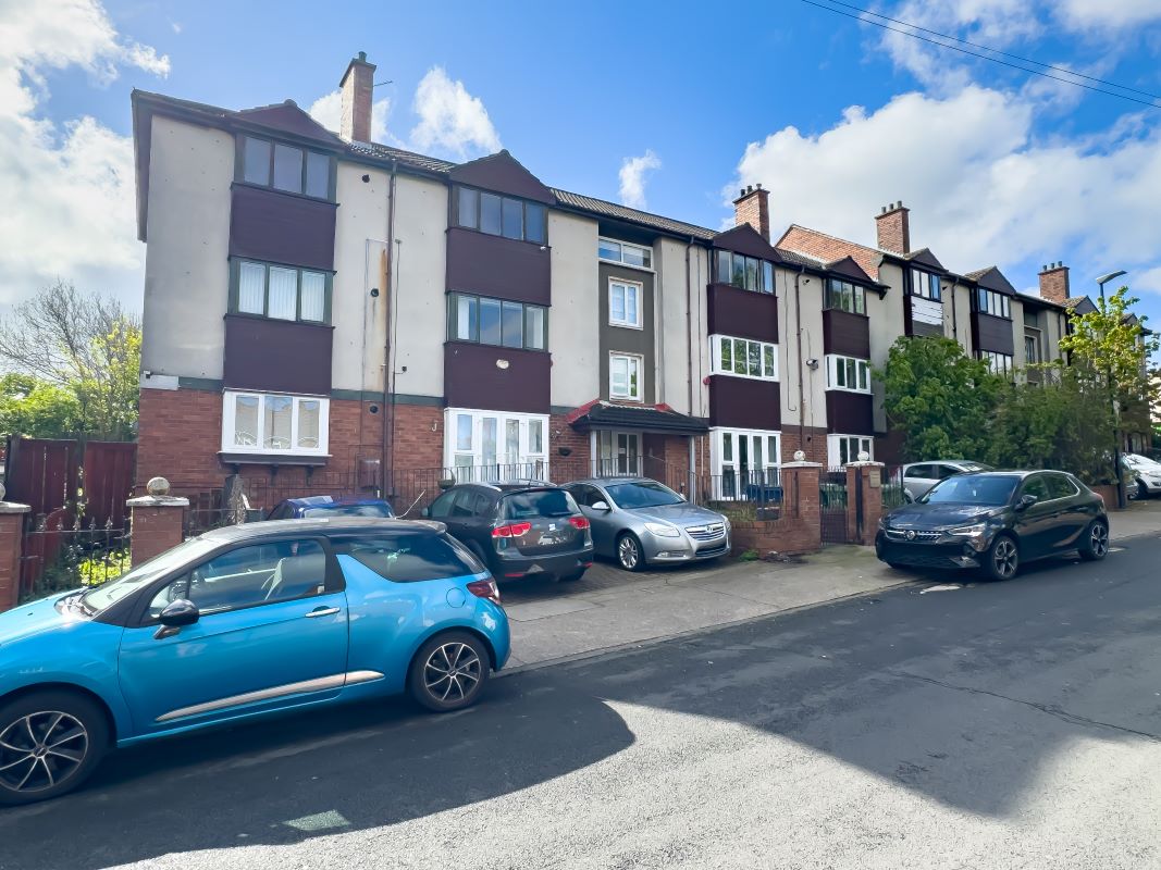 Property for Auction in North East - 5 Aydon House Farringdon, Sunderland, Tyne and Wear, SR3 3HN