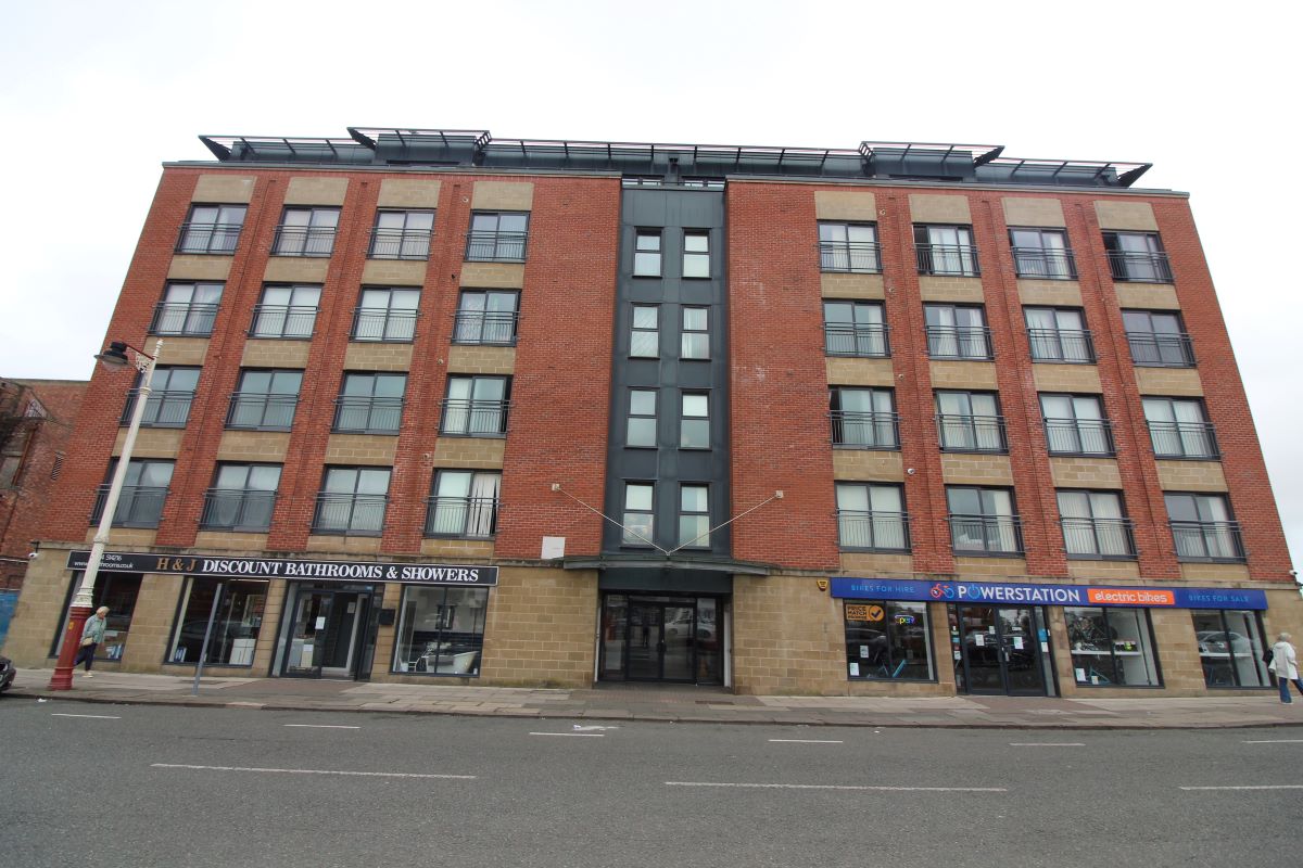Property for Auction in North West - Flat 21 The Anchorage, Southport, Merseyside, PR8 1ND