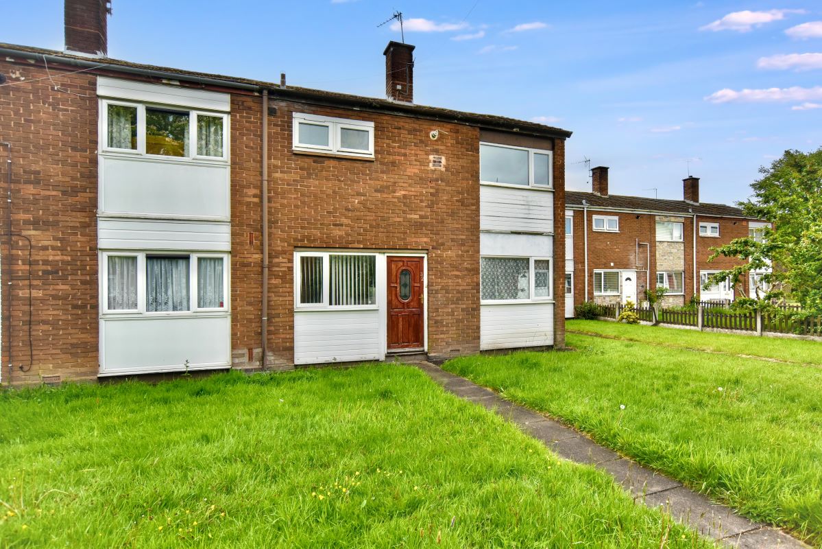 Property for Auction in South Yorkshire - 32, Ernest Clark Close, Willenhall, West Midlands, WV12 4DY