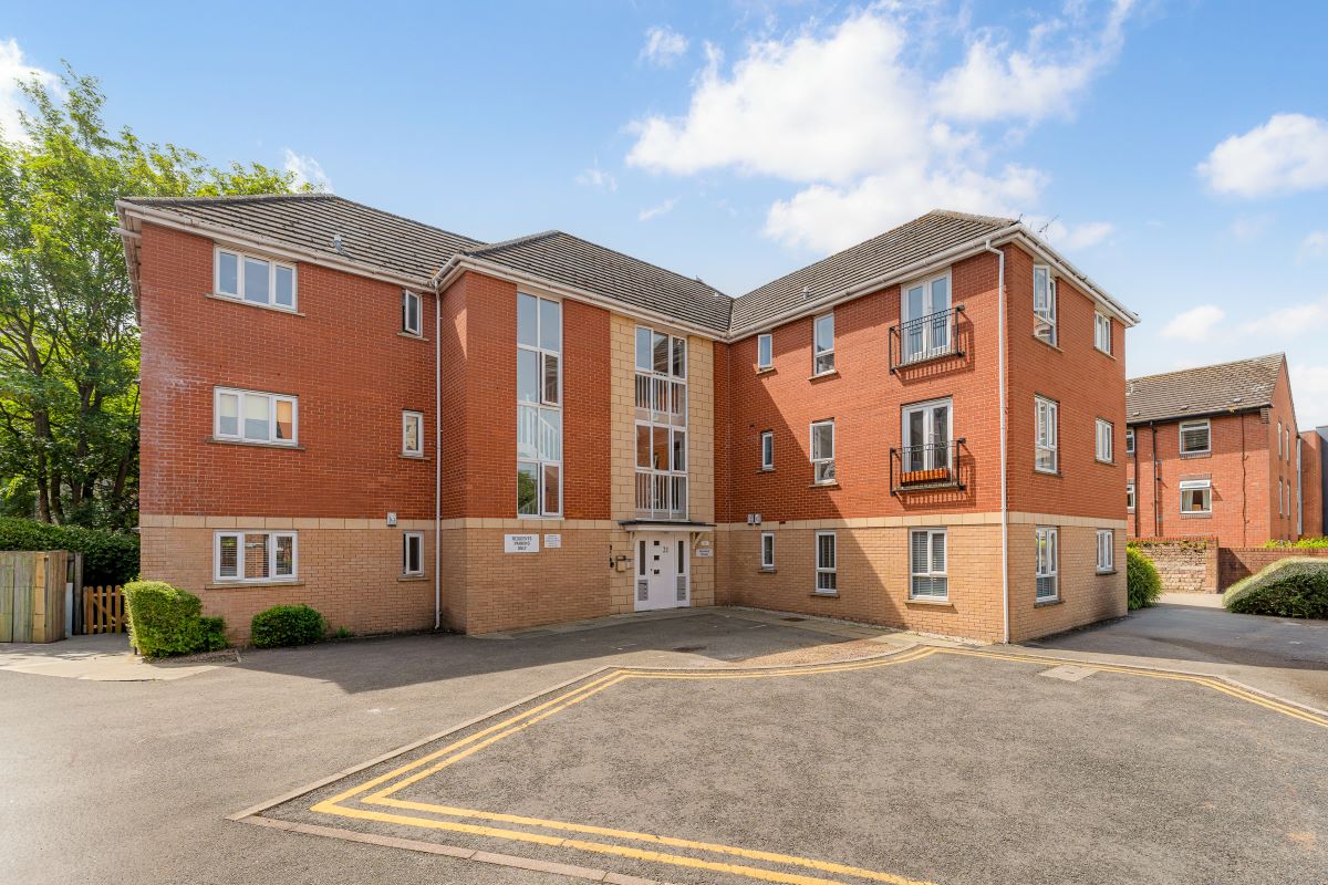 Property for Auction in Cheshire, Staffordshire & Shropshire - Flat 4 Stamford House, Chester, Cheshire, CH1 3BR