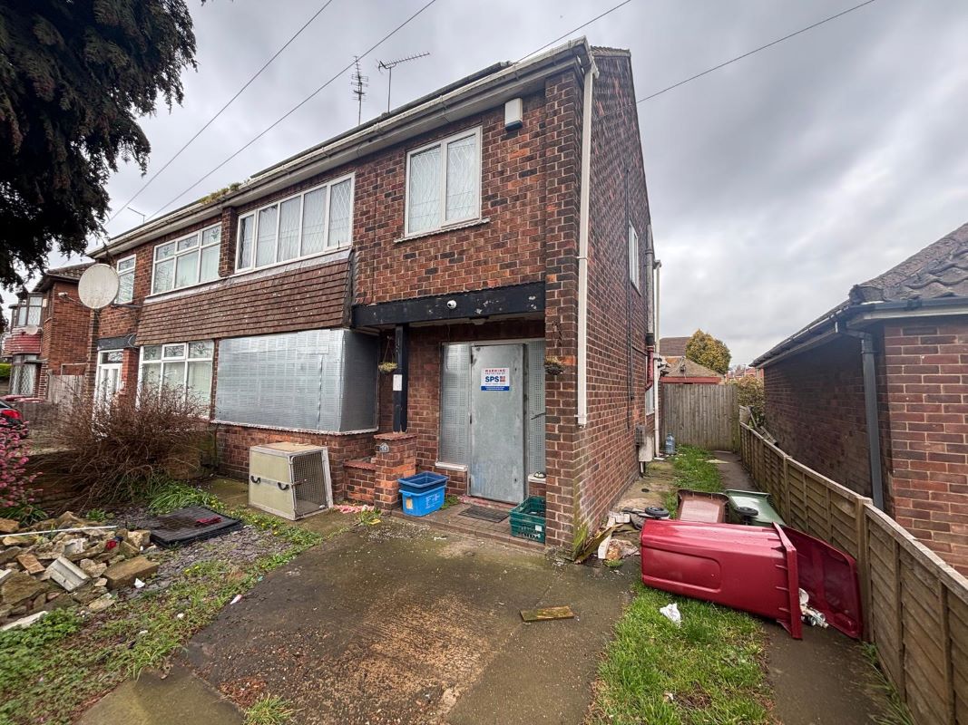 Property for Auction in Lincolnshire - 24 Fowler Road, Scunthorpe, South Humberside, DN16 1PH