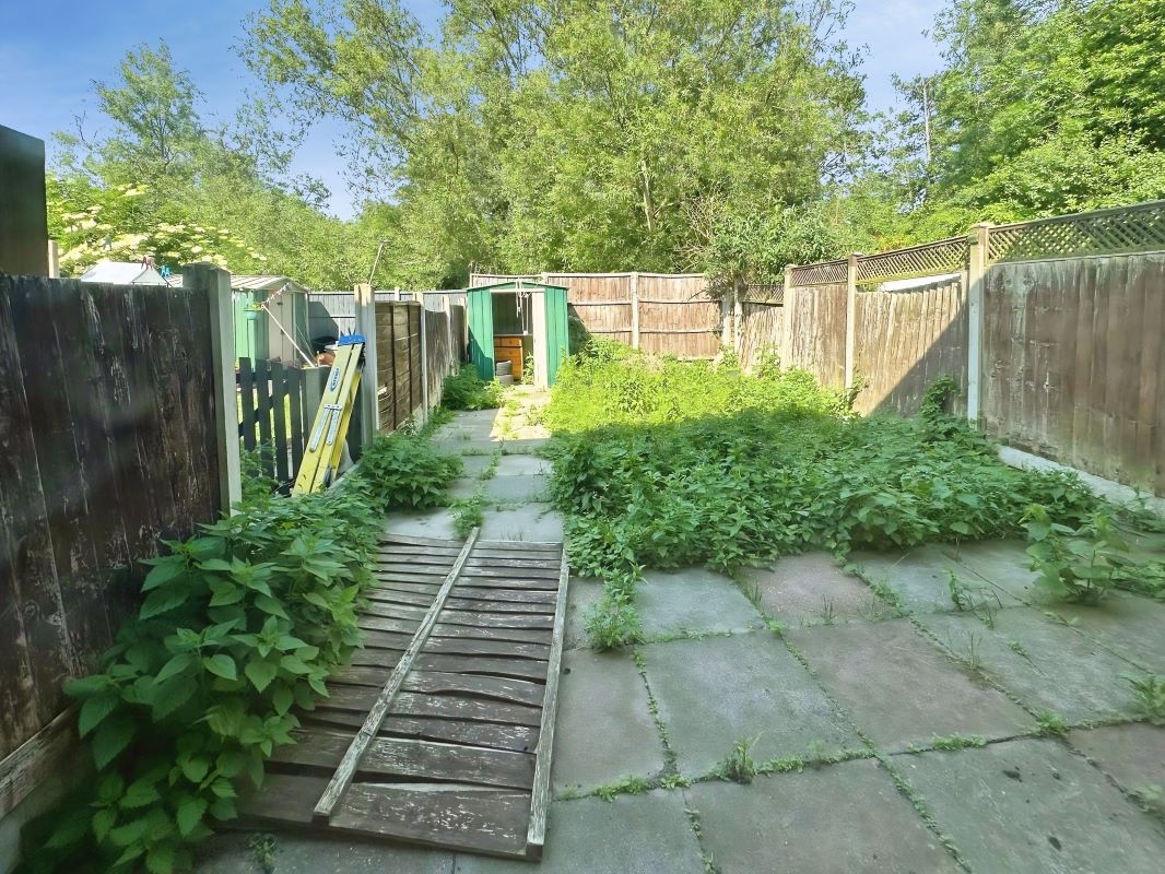 76 Mallard Avenue Whittleford, Nuneaton, Warwickshire, CV10 9LW