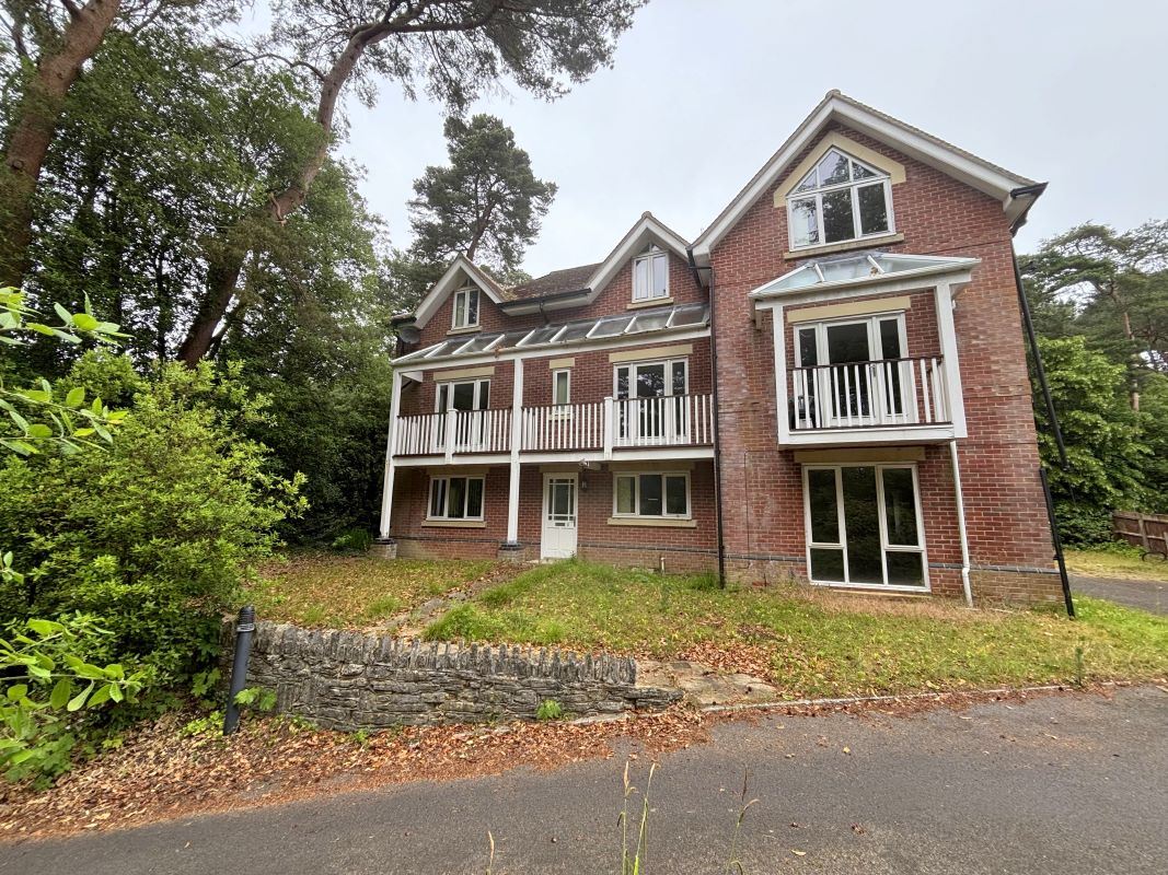 Property for Auction in South West - 2 Parklands 16 Branksome Hill Road, Bournemouth, Dorset, BH4 9LD