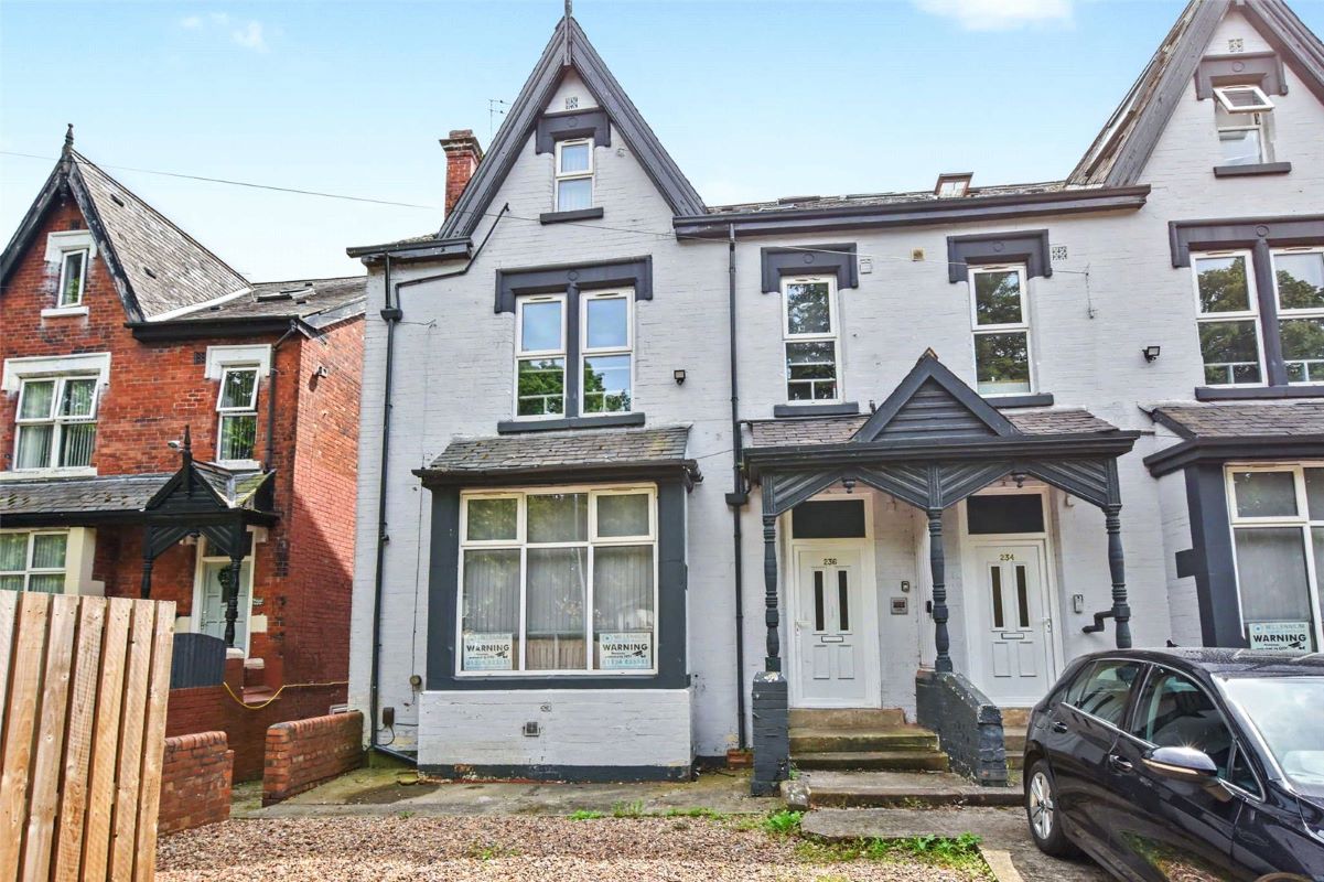 Property for Auction in West Yorkshire - Flat 4, 236 Harehills Avenue, Leeds, West Yorkshire, LS8 4HX