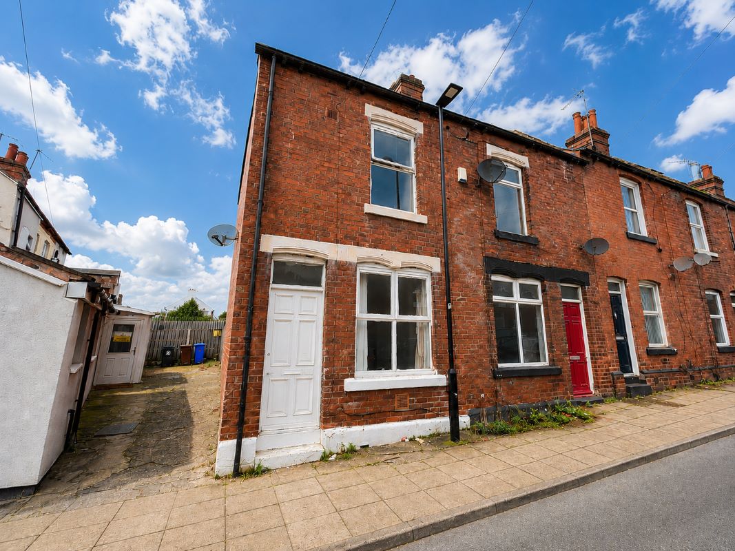 Property for Auction in South Yorkshire - 7 Swarcliffe Road Darnall, Sheffield, South Yorkshire, S9 3FA