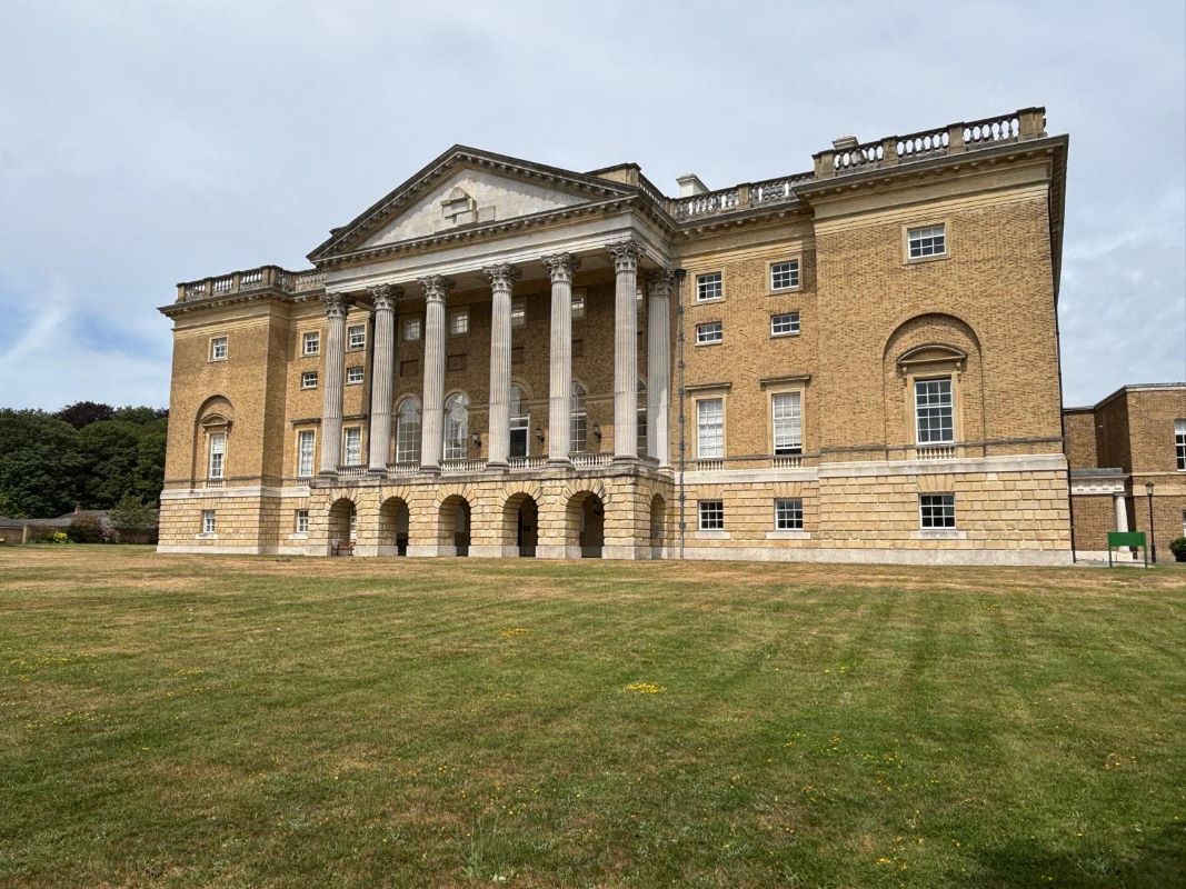 Property for Auction in East Anglia - 6 Thorndon Hall Thorndon Park, Brentwood, Essex, CM13 3RJ