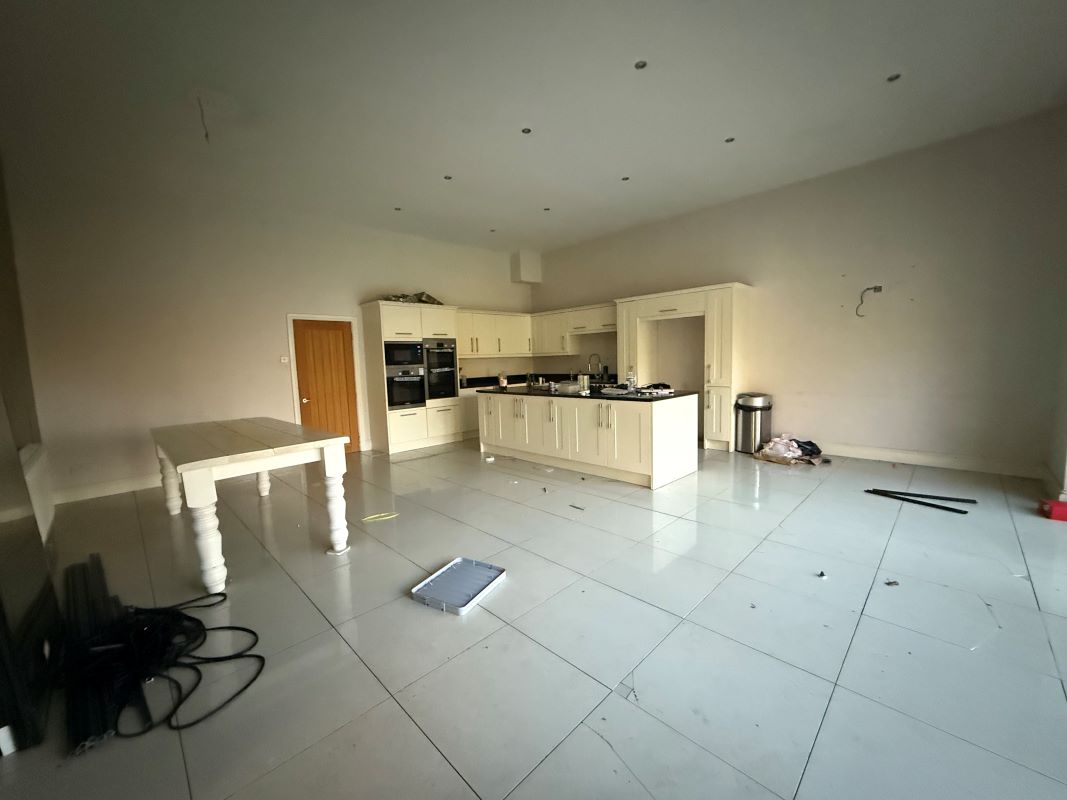 Hurlfield Barn - 290a Hurlfield Road, Sheffield, South Yorkshire, S12 2SL