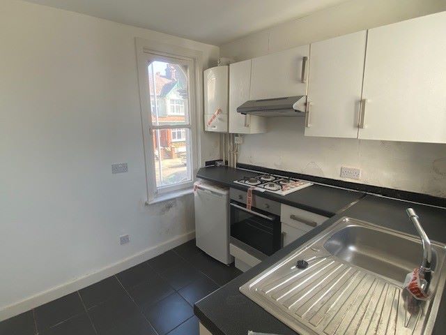 Flat 9, 142-144 Eastern Road, Brighton, Brighton & Hove, BN2 0AE