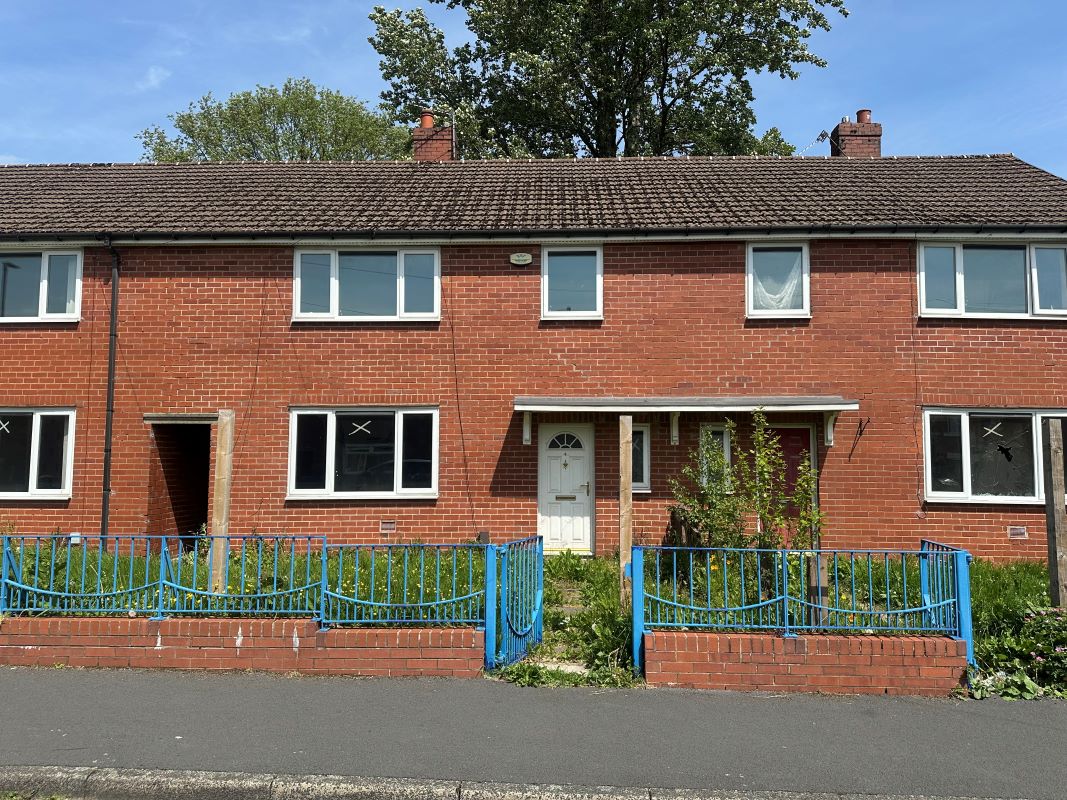 Property for Auction in London - 4 Lime Grove, Heywood, Lancashire, OL10 4UL