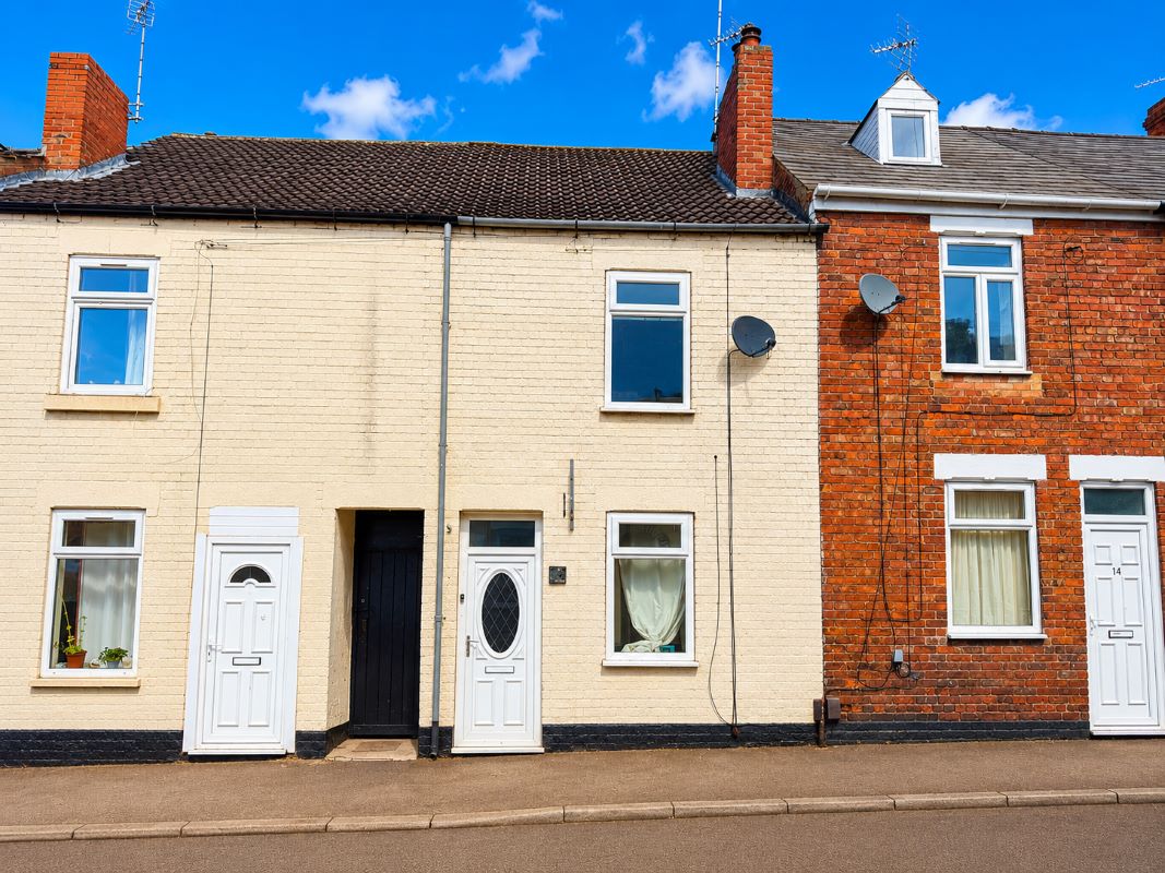 Property for Auction in Nottinghamshire & Derby - 16 Clumber Place, Worksop, Nottinghamshire, S80 1SB