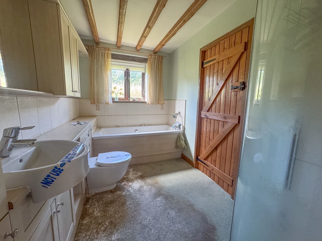 Hollybush Farm Thwaite Road, Bungay, Suffolk, NR35 2RX