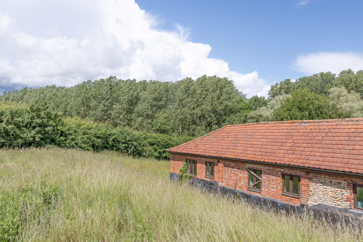 Hollybush Farm Thwaite Road, Bungay, Suffolk, NR35 2RX