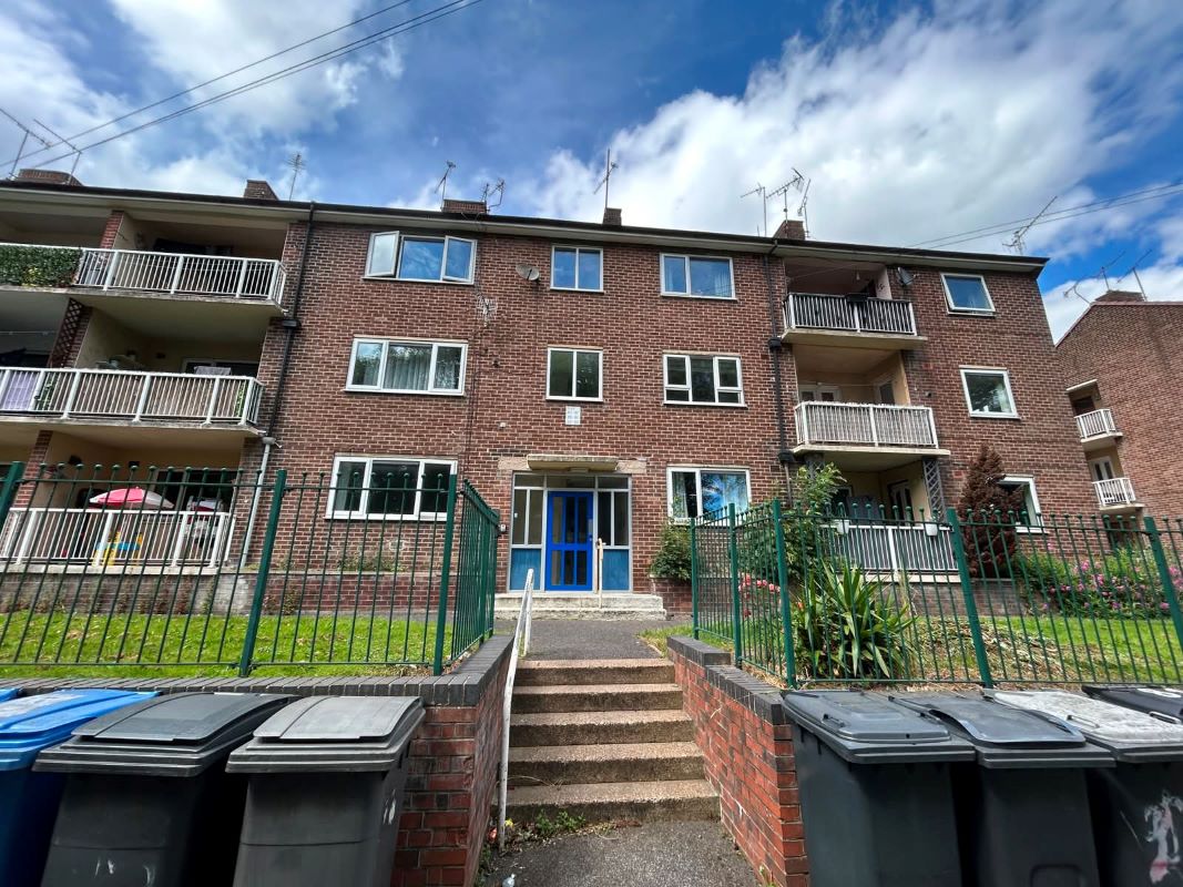 Property for Auction in South Yorkshire - 91, School Road High Green, Sheffield, South Yorkshire, S35 3JG