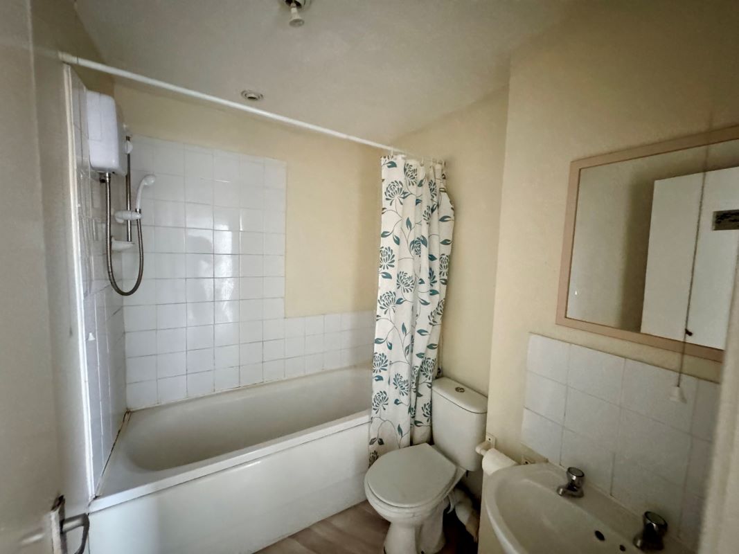 Flat 17 Carlton House, 307-311 Anlaby Road, Hull, East Yorkshire, HU3 2SB