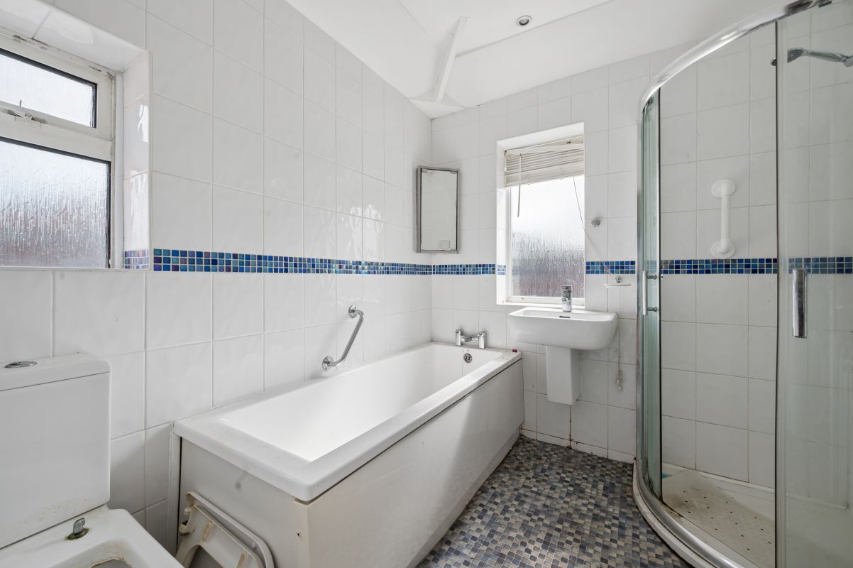 81 Shakespeare Drive, Cheadle, Cheshire, SK8 2BZ