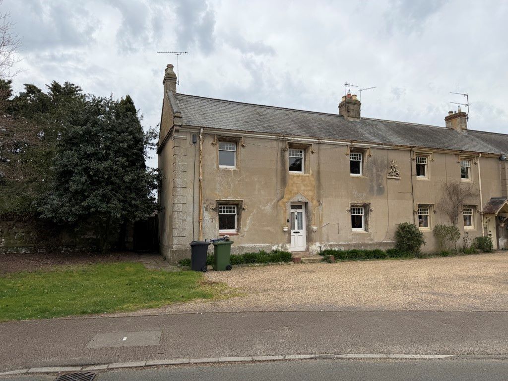 Property for Auction in East Anglia - 3 Nunnery Cottage Nunnery Place, Thetford, Norfolk, IP24 2PZ
