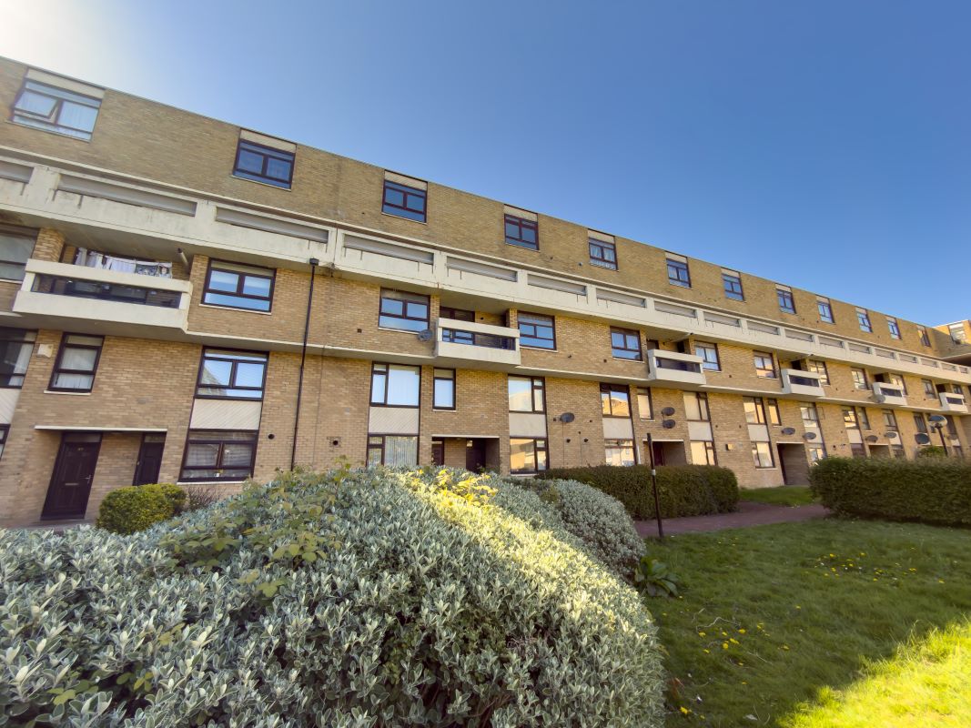Property for Auction in South Yorkshire - 114 Collingwood Court, Washington, Tyne And Wear, NE37 3EF