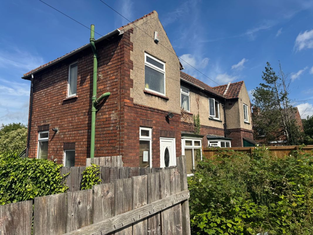 Property for Auction in North West - 2A Imperial Crescent, Stockton-on-Tees, Cleveland, TS20 2HB