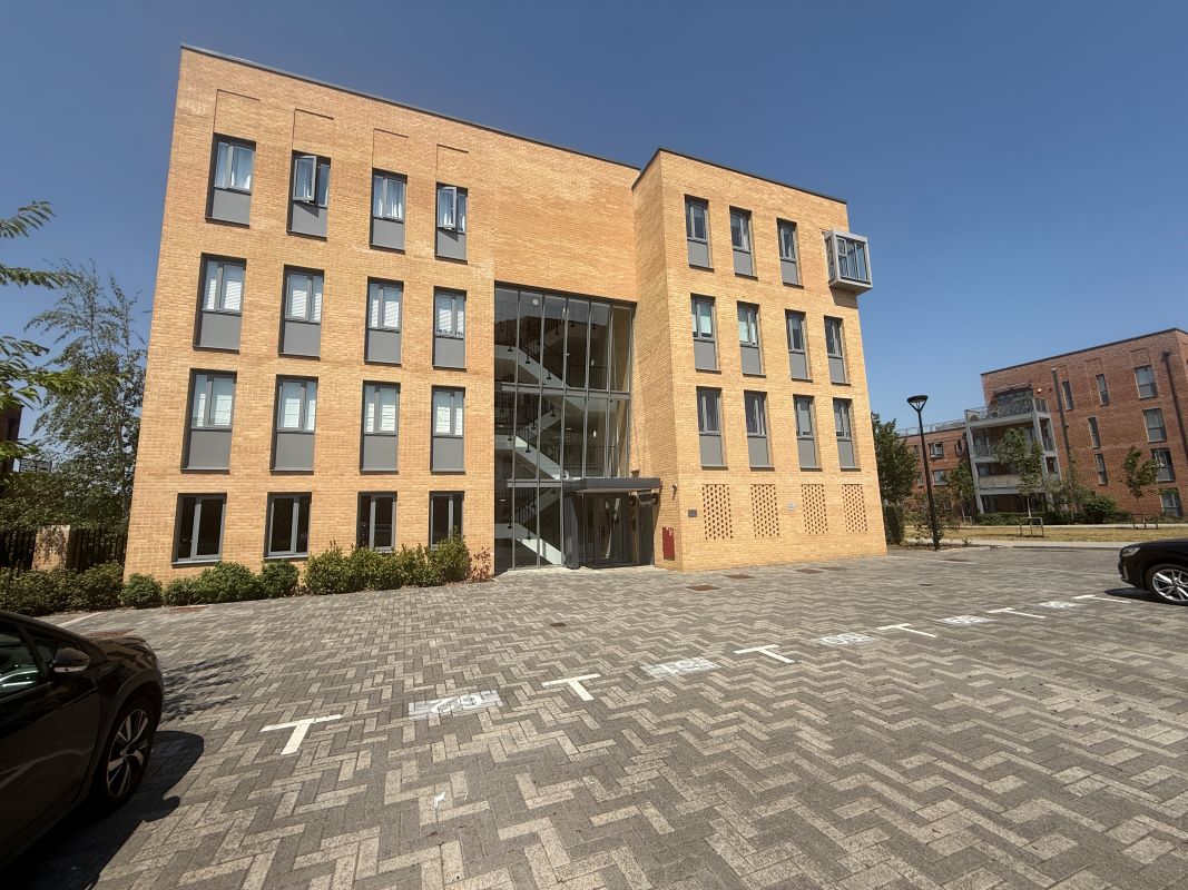 Trumpington, Cambridge, Cambridgeshire, CB2 9EW