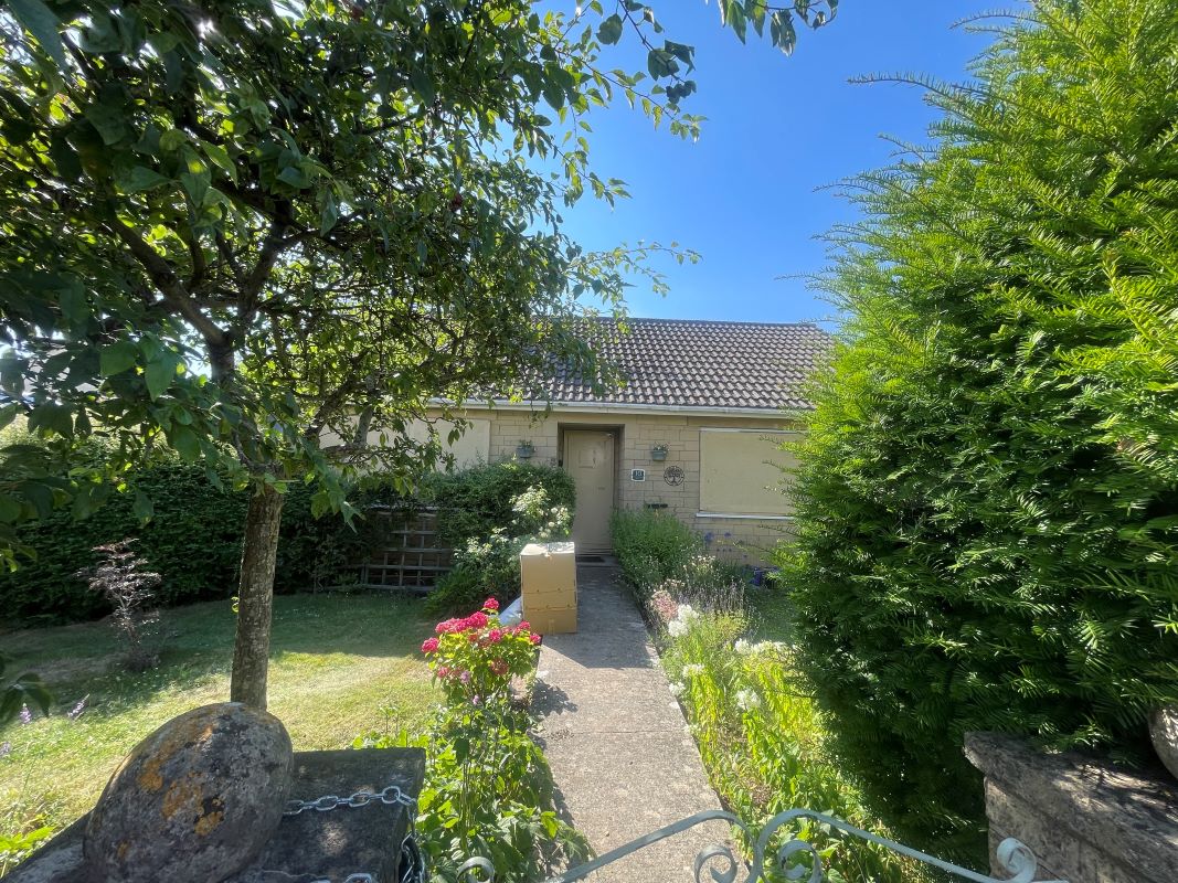 Property for Auction in South West - 10 Summersfield Road Minchinhampton, Stroud, Gloucestershire, GL6 9JX