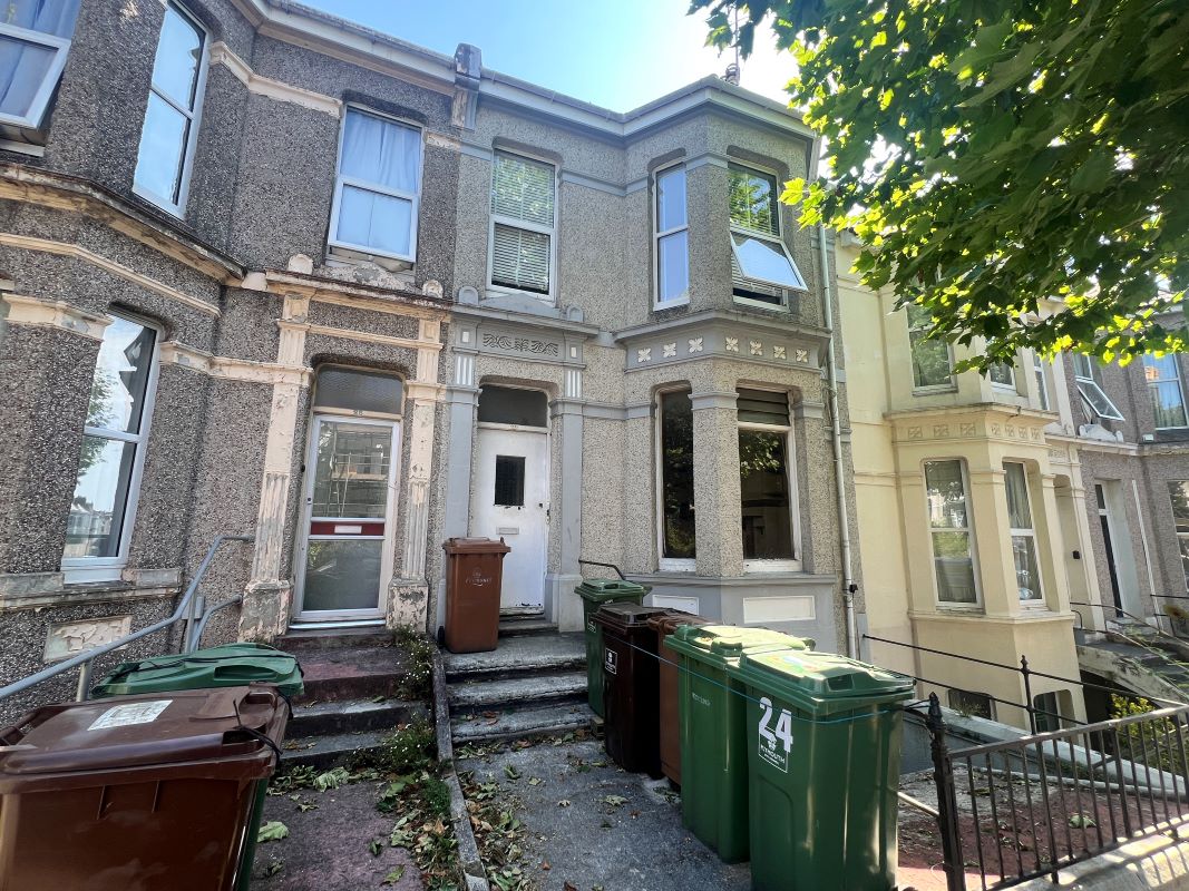 Property for Auction in South West - Ground Floor Flat 24 Greenbank Avenue, Plymouth, Devon, PL4 8PS