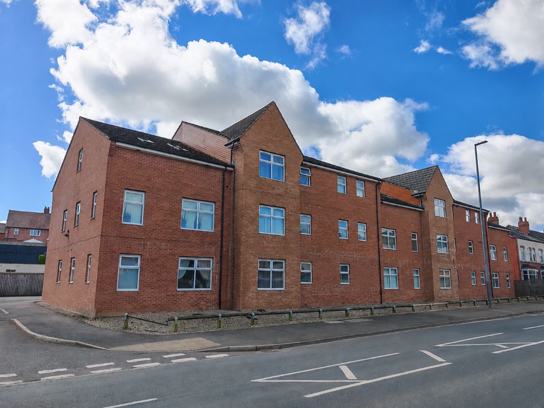 Property for Auction in London - 16 James Court, Hemsworth, Pontefract, West Yorkshire, WF9 4NZ