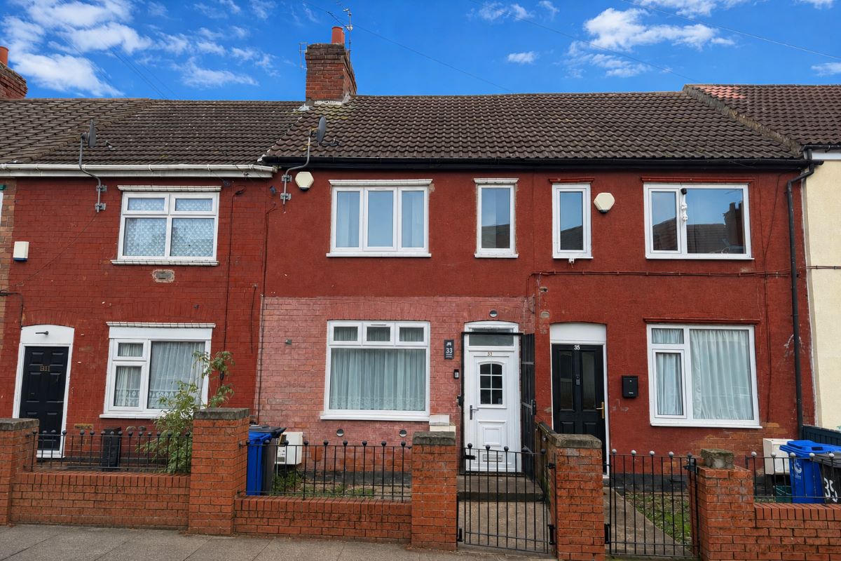 Property for Auction in South Yorkshire - 33. Princes Crescent Edlington, Doncaster, South Yorkshire, DN12 1BA