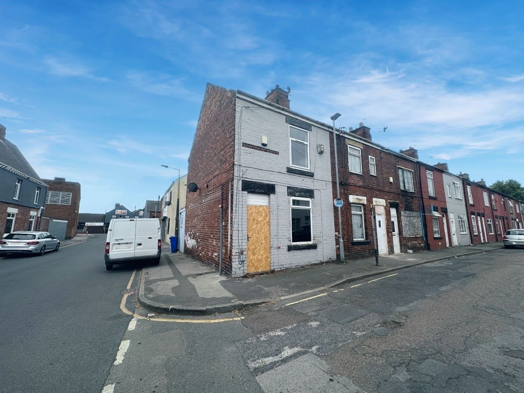 Property for Auction in South Yorkshire - 1 Elizabeth Street Goldthorpe, Rotherham, South Yorkshire, S63 9NA