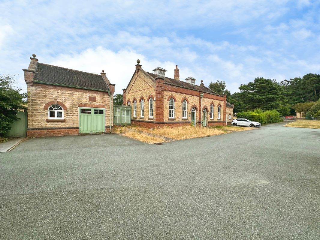 Property for Auction in Cheshire, Staffordshire & Shropshire - The Paddock Hatton Manor, Stafford, Staffordshire, ST21 6SD