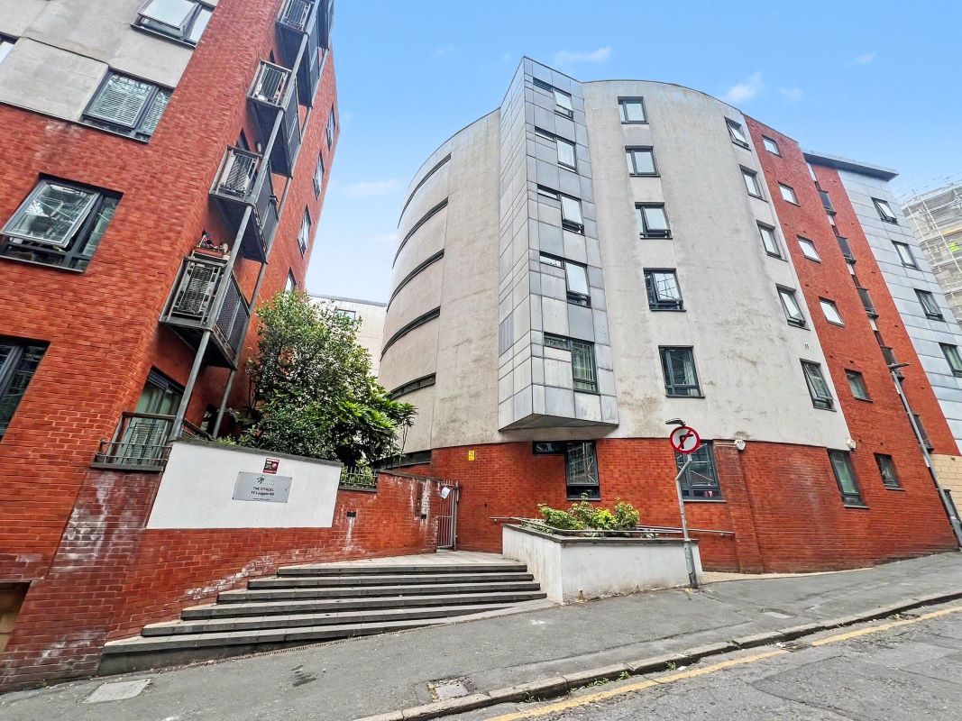 Property for Auction in Manchester - Apartment 47 The Citadel, 15 Ludgate Hill, Manchester, Manchester, M4 4AL