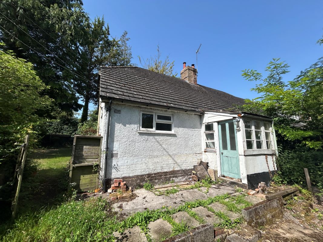 Property for Auction in Sussex & Hampshire - 149 Alton Magna, Figheldean, Salisbury, Wiltshire, SP4 8LE