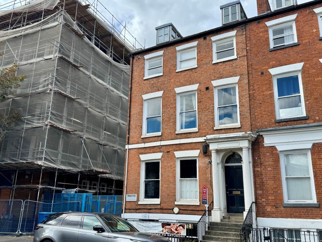 Property for Auction in Hull & East Yorkshire - Flat 3, 6 Wright Street, Hull, East Yorkshire, HU2 8HU