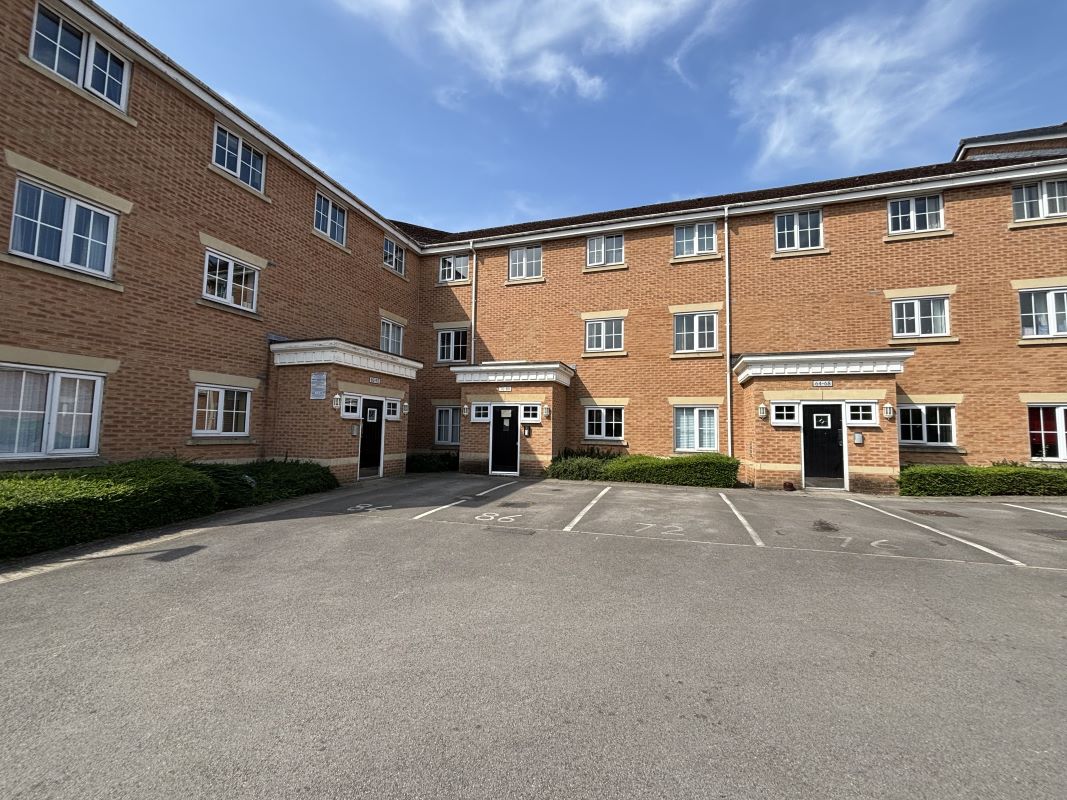 Property for Auction in North West - 74 Jenkinson Grove Armthorpe, Doncaster, South Yorkshire, DN3 2FJ
