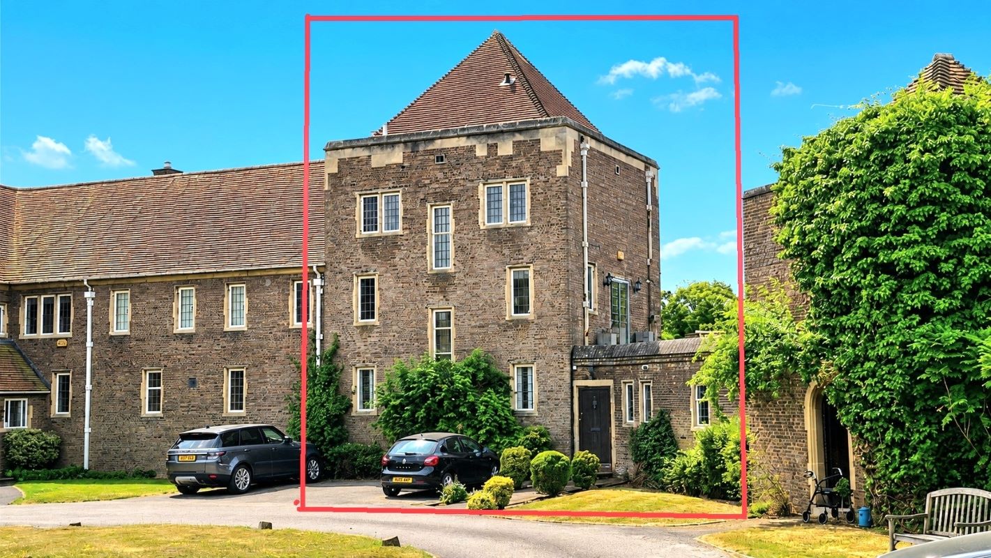 Property for Auction in Bedfordshire and Buckinghamshire - 1 Little Horwood Manor Little Horwood, Milton Keynes, Buckinghamshire, MK17 0PU