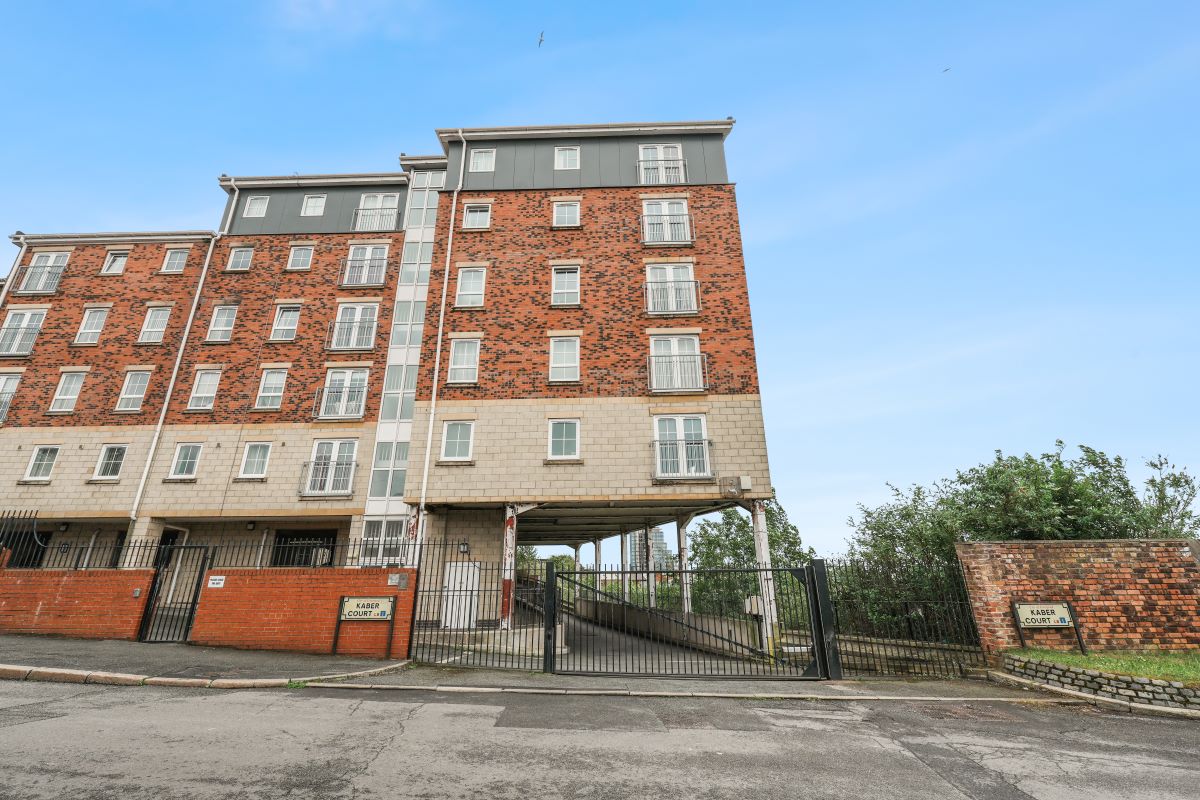 Property for Auction in Nottinghamshire & Derby - Flat 35, Kaber Court, Liverpool, Merseyside, L8 6RY