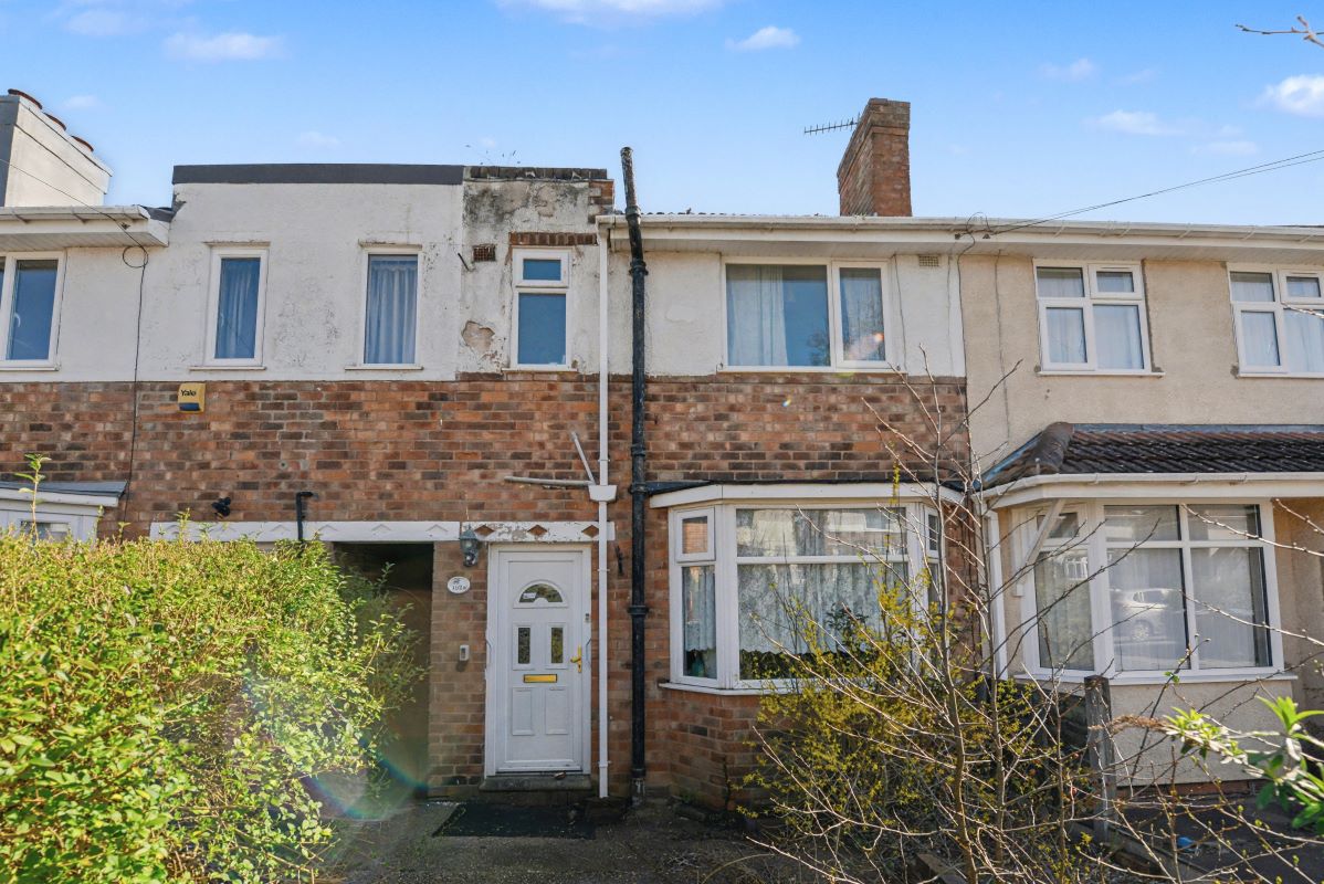 Property for Auction in Nottinghamshire & Derby - 102, Edenhurst Road, Birmingham, West Midlands, B31 4PL