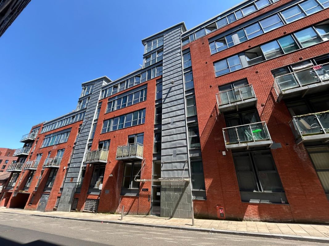 Property for Auction in South Yorkshire - Flat 81 Mandale House, Sheffield, South Yorkshire, S1 4AD