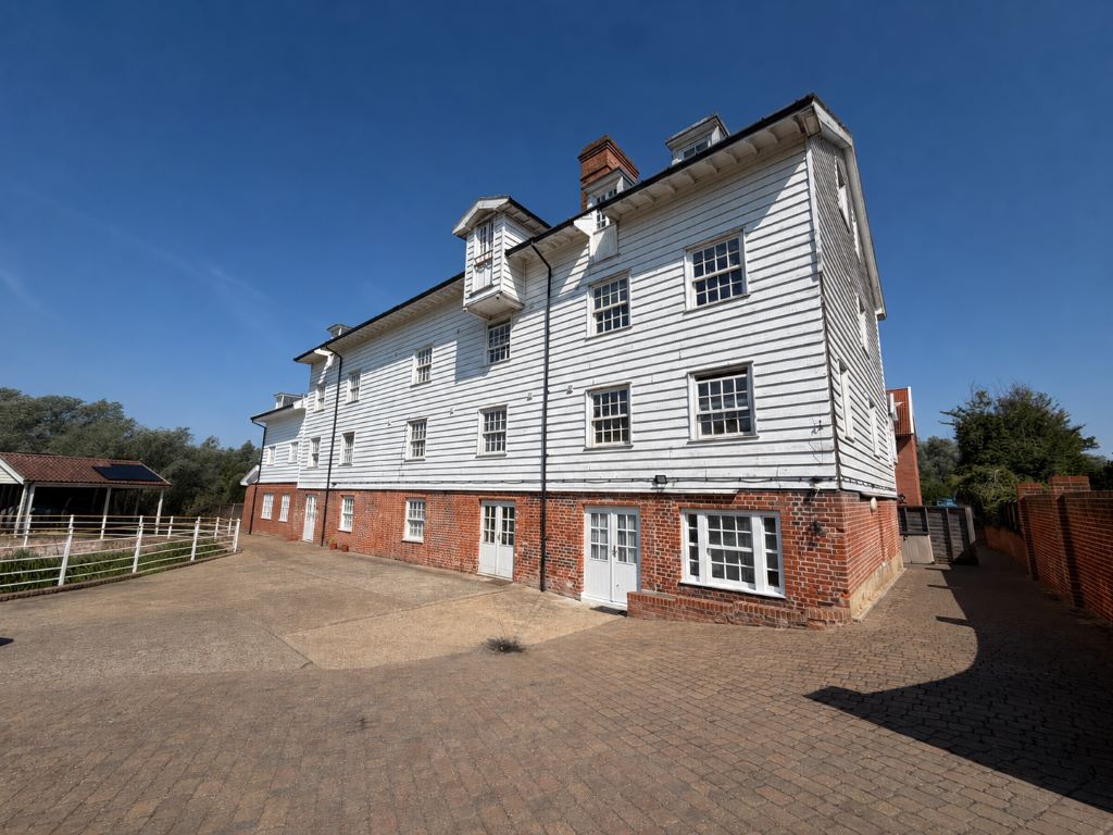 Property for Auction in East Anglia - 18 Rushbrook Mill Paper Mill Lane, Ipswich, Suffolk, IP8 4BF