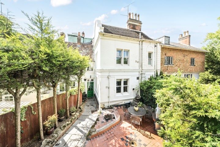 Property for Auction in Kent - 2 Morants Court Morants Court Road, Sevenoaks, Kent, TN14 6HD