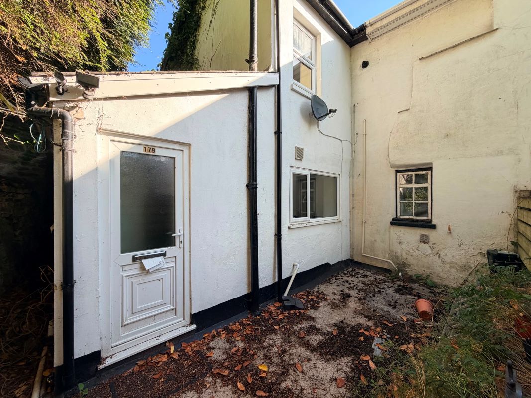 Property for Auction in South West - 179 Winner Street, Paignton, Devon, TQ3 3BL