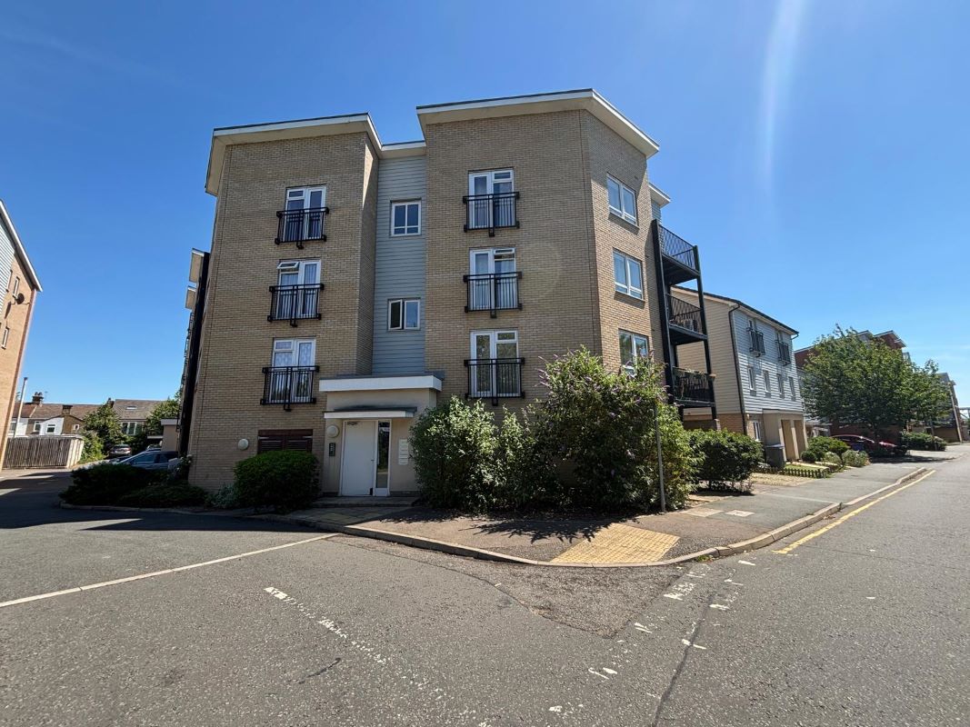 Property for Auction in Essex - 45 The Chase, Grays, Essex, RM20 4BF