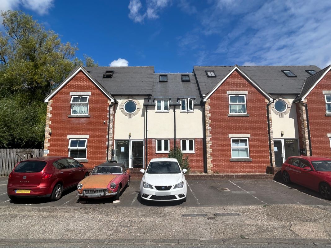 Property for Auction in Birmingham - 3 Avon Reach Middleton Road, Salisbury, Wiltshire, SP2 7AY