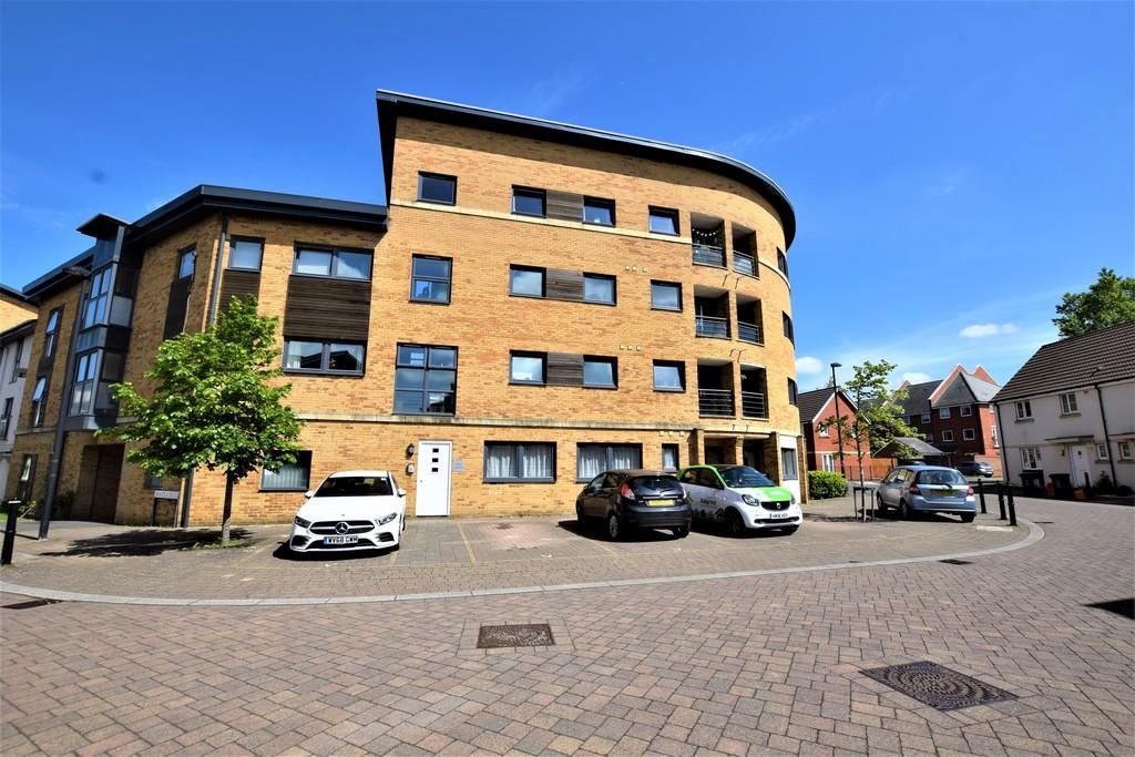 Property for Auction in South West - 6 Juniper House 35 Pasteur Drive, Swindon, Wiltshire, SN1 4GJ