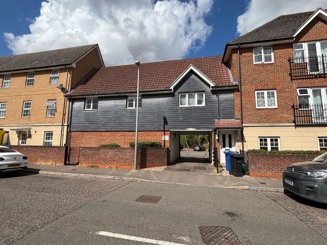 Property for Auction in Essex - 35 Caspian Way, Purfleet-On-Thames, Essex, RM19 1LA