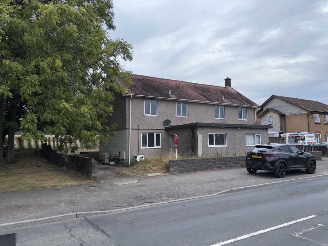 Property for Auction in Wales - 129 Longview Road Clase, Swansea, West Glamorgan, SA6 7HP